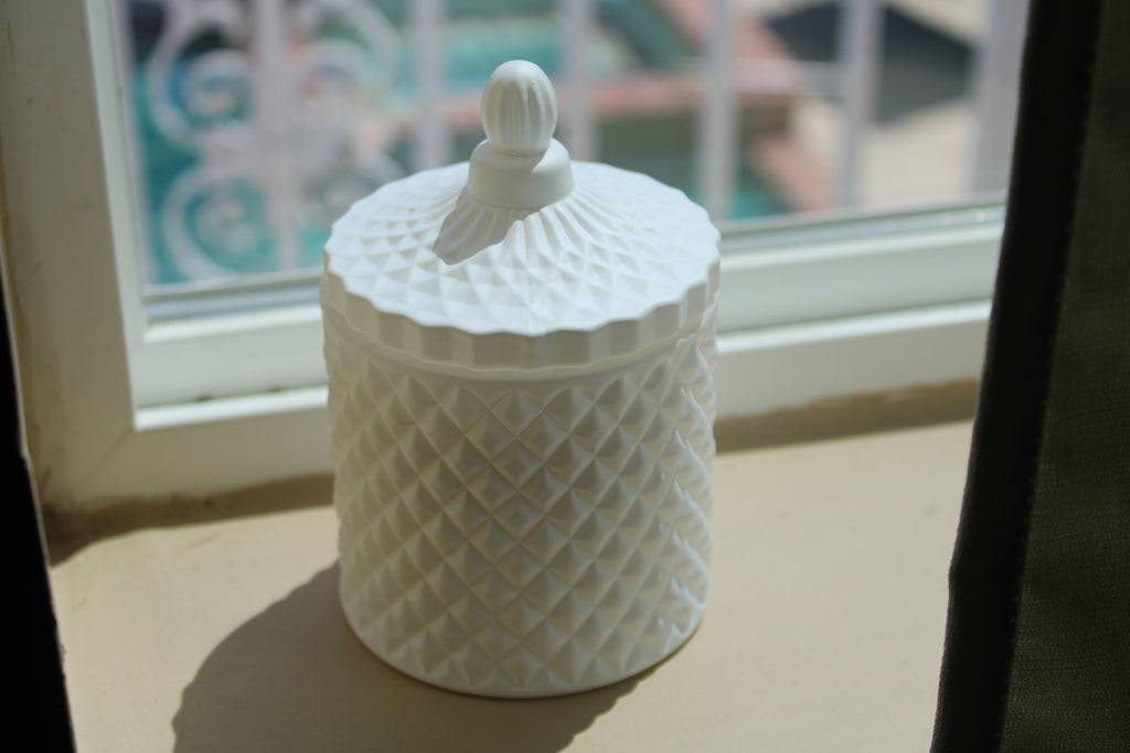 Soy-Coconut Large Matte Textured Ceramic Wooden Wick 10oz Candle with Lid